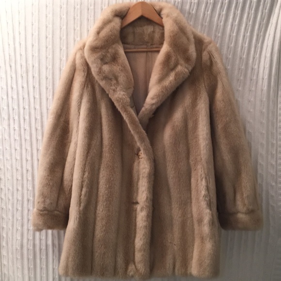 Vintage Upper Deck faux fur coat - size S/M - Picture 2 of 5